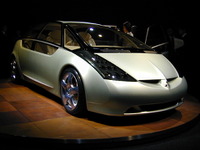 【東京ショー2001出品車】癒しのミニバン、三菱『スペースライナー』 画像