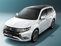 三菱 アウトランダーPHEV、大幅改良でEV走行航続距離を65kmに伸長 画像