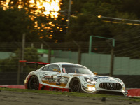 【鈴鹿10時間耐久】#888メルセデスが276周を走って初代王者、日本勢は#00グッドスマイルメルセデスが5位 画像