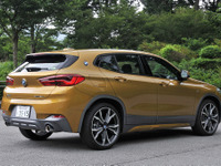 【BMW X2 試乗】ライバル多き戦場、決め手はシャープな走り…諸星陽一 画像