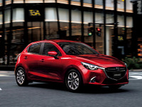 1.3Lはもうやめた! デミオが実質価格アップなしでガソリン全車1.5L化 画像
