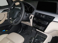 BMW X1、改良新型は大きく変わる…ワイドディスプレイ採用、顔も新デザインに 画像