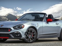 アバルト 124スパイダー 2019年型を発表…フィアットコネクト7.0採用 画像