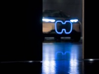 BMWの次世代EVコンセプト、『ヴィジョン iNEXT』…2018年内に発表へ 画像