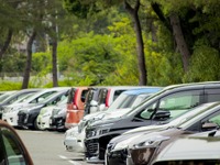 MS&ADの自動車保険、同性パートナーも「配偶者」…電車運行不能費用を賠償する特約も 画像