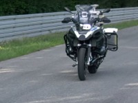 BMW、無人で走る自走式バイクのプロトタイプを開発［動画］ 画像