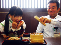 もえあず、東北道SAめし爆食旅…笑って連続完食ハイウェイ 画像