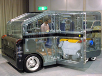 【東京ショー2001出品車】透明のパネルでできたコンセプトカー、ホンダ『UNIBOX』 画像