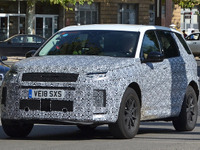 ランドローバーの立役者「ディスカバリースポーツ」初の大規模改良へ…目玉はPHEV 画像