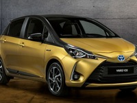 トヨタ ヤリス がスマホ連携強化、初代オマージュの20周年記念車も…パリモーターショー2018で発表へ 画像