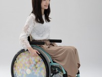 ヤマハ発動機、車いす用スポークカバー3種を発売 ドレスアップで自分らしさを表現 画像