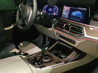 BMW「X7」のインテリアを激写!5枚のスクープ写真からわかったこと 画像