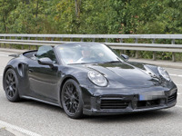 発表間近のポルシェ 911 新型に、早くも「ターボカブリオレ」の存在を確認! 画像