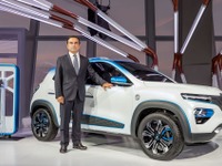 ルノー K-ZE はAセグ小型電動SUV提案…パリモーターショー2018 画像