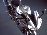 【東京ショー2001 MC出品車】ヤマハ『YZF-R1』に、更なる高速域での旋回性能とリニアなパワー感を 画像