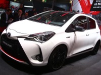 トヨタ ヤリス に「GR SPORT」、ハイブリッドスポーツ提案…パリモーターショー2018 画像