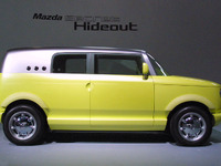 【東京ショー2001出品車】マツダの秘密基地『シークレット・ハイドアウト』 画像