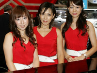 【東京モーターショー07】コンパニオン写真蔵…シトロエン その7 画像