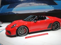 給油口はボンネット、911スピードスター のこだわりの美しさ…パリモーターショー2018 画像