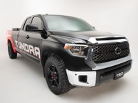 トヨタの「モバイルピザ工場」、ミライの燃料電池パワートレインをタンドラに移植…SEMA 2018 画像