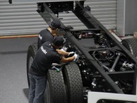 世界中のメカニックが腕を競う…UDトラックス「GEMBA CHALLENGE」 画像
