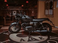 トライアンフとエースカフェがコラボ、ボンネビルT120 ACE は世界限定1400台 画像