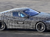 BMW 8シリーズ 新型の頂点、『M8』…プロトタイプの画像公開 画像