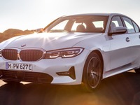 BMW 3シリーズ 新型のPHV、EVモードの航続は1.6倍に…2019年夏発売へ 画像
