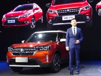 日産合弁のヴェヌーシアが新型SUV『T60』を発表、最先端のコネクト技術…広州モーターショー2018 画像
