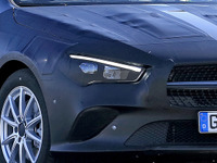 最終デザイン丸見え…メルセデスベンツ CLA 新型が、ここまで脱いだ! 画像