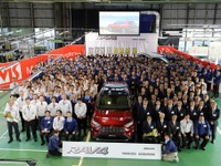 トヨタ RAV4 新型、豊田自動織機 長草工場でラインオフ 画像