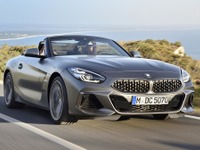 【BMW Z4 新型試乗】「ライバルはボクスター」が意味するもの…西川淳 画像
