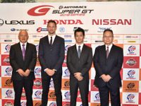 レーシングスーツからオシャレなスーツに着替えて…SUPER GT HEROES 2018 画像