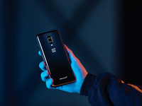 マクラーレンが新型スマートフォン発表、充電は20分…世界市場で発売へ 画像
