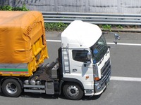 トラック隊列走行の実現にインフラ整備　国交省が検討会 画像