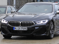 BMW 8シリーズグランクーペ、最強の「M850i」が露出…ライバルはパナメーラ&AMG GT 画像