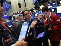 週明けNY株653ドル安の大暴落 、為替も1ドル＝110円台［新聞ウォッチ］ 画像