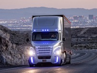 ダイムラー、レベル4の自動運転トラックの開発に5億ユーロを投資…CES 2019 画像