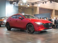 マツダ3 国内初公開、名称はグローバルで統一か?…東京オートサロン2019 画像