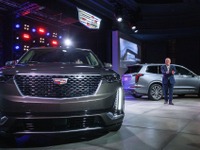 キャデラックが最上級3列シートSUV『XT6』発表、先進安全＆最新コネクト武器に…デトロイトモーターショー2019 画像