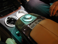 【東京ショー2001速報】BMW『7シリーズ』にジョイスティック（?）を搭載 画像