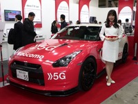 ドコモが GT-R で実証実験、300km/hの5Gハンドオーバー…オートモーティブワールド2019 画像