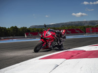 ホンダ、新型ミドルスポーツ CBR650R 発売へ　103万6800円より［詳細画像］ 画像