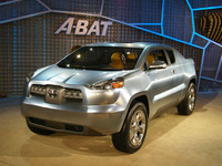 【デトロイトモーターショー08】2台！　トヨタ ハイブリッド専用車の謎解き 画像