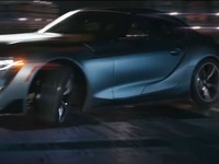 トヨタ スープラ 新型、実物大のピンボールマシンに挑む［動画］ 画像