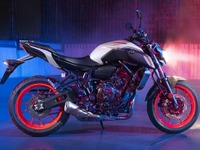 ヤマハ MT-07、2019年カラー発売へ　「バーミリオンホイール」でアグレッシブさ強調 画像