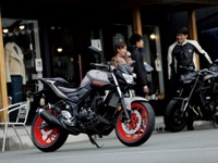 ヤマハ MT-03/MT-25、2019年モデル発売へ…バーミリオンやブルーのカラーホイール採用 画像