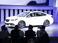 スバル レガシィ 新型、最新アイサイト搭載…シカゴモーターショー2019 ［詳細画像］ 画像