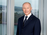 ルノー日産の統括会社、会長にルノーのボロレ新CEOが就任 画像