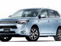 三菱 アウトランダー PHEV、初期型1万1000台をリコール　走行不能となるおそれ 画像